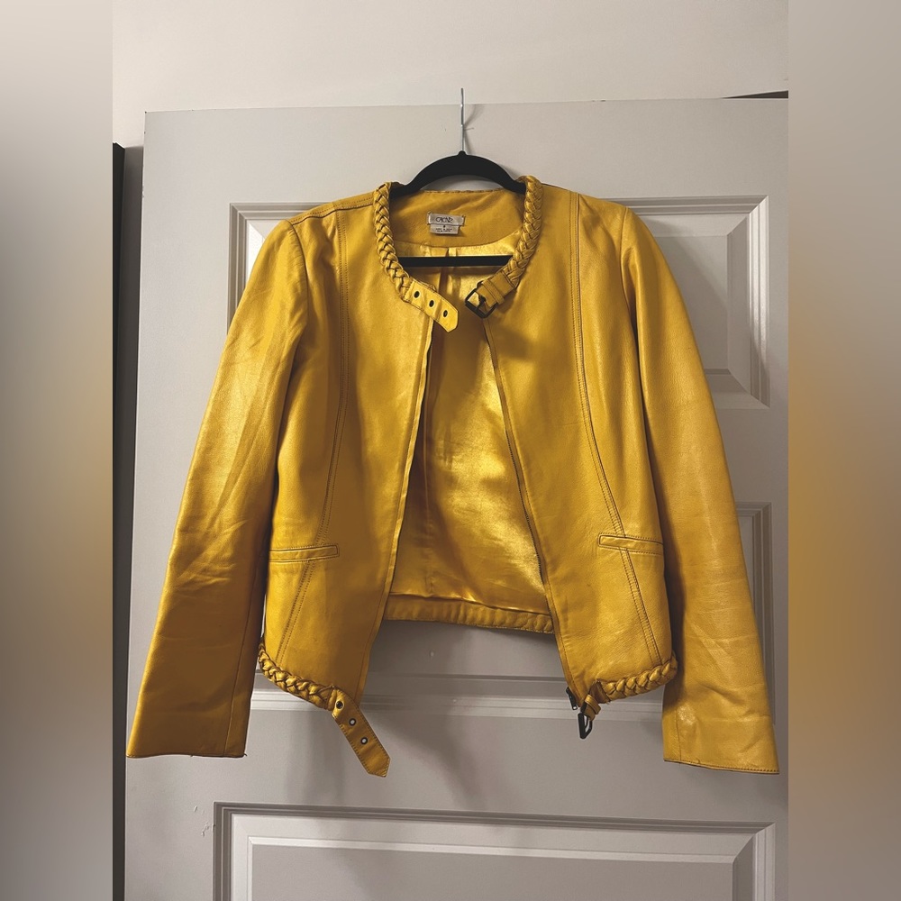 Caché Genuine Leather Jacket Yellow, Size 8 (M) Women’s